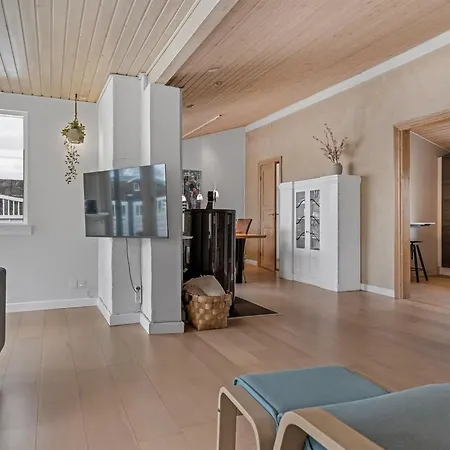 Semesterbostad Janna - 200m From The Sea By Interhome *